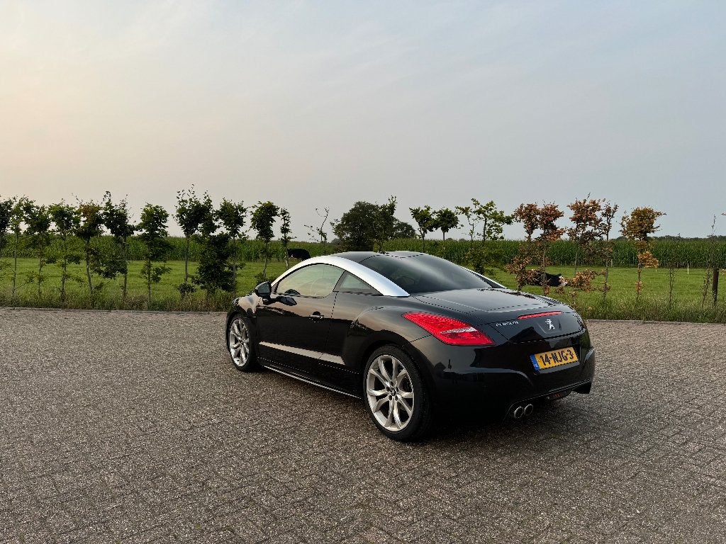 ZELDZAAM MOOIE PEUGEOT RCZ in TOPSTAAT! VOL, NAP, NW APK!, Auto's, Peugeot, Voorwielaandrijving, Euro 5, 15 km/l, Zwart