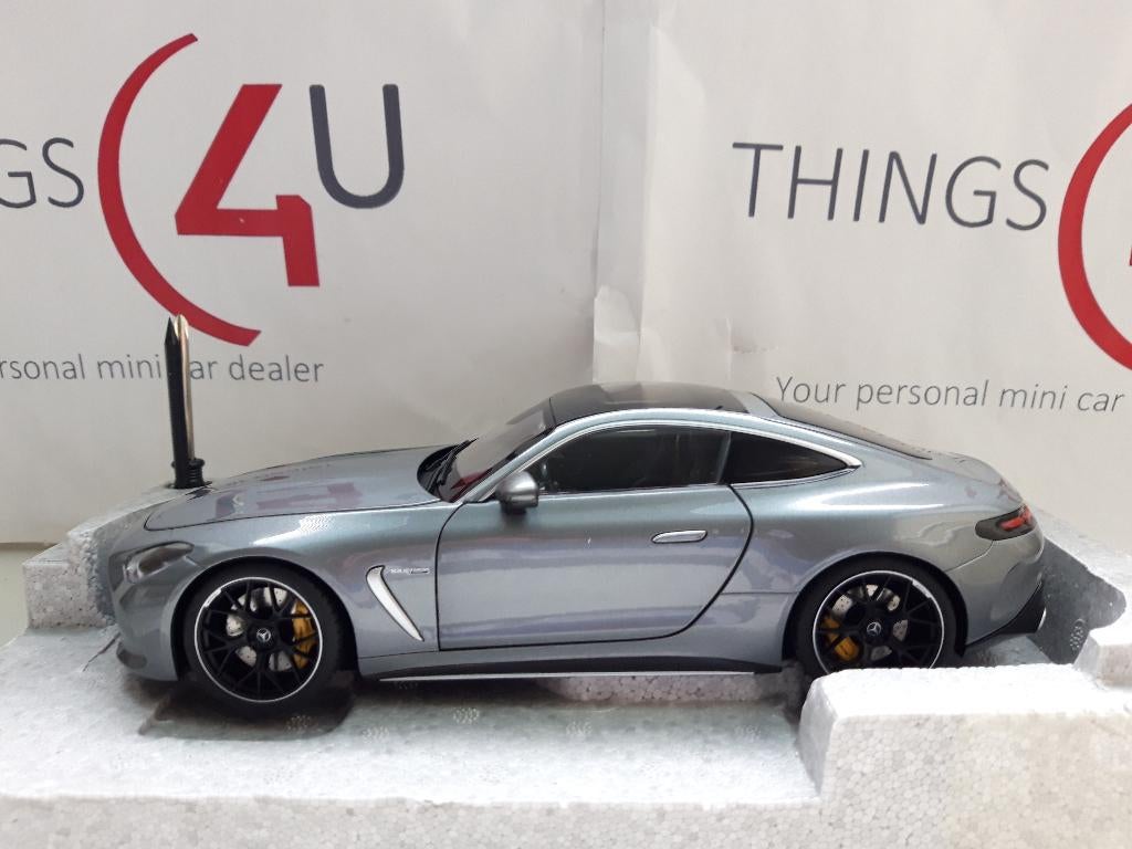 NZG 1:18 Mercedes-Benz AMG GT 63 4Matic+ 2024 selenite grey, Ophalen of Verzenden, Nieuw, Auto, Overige merken