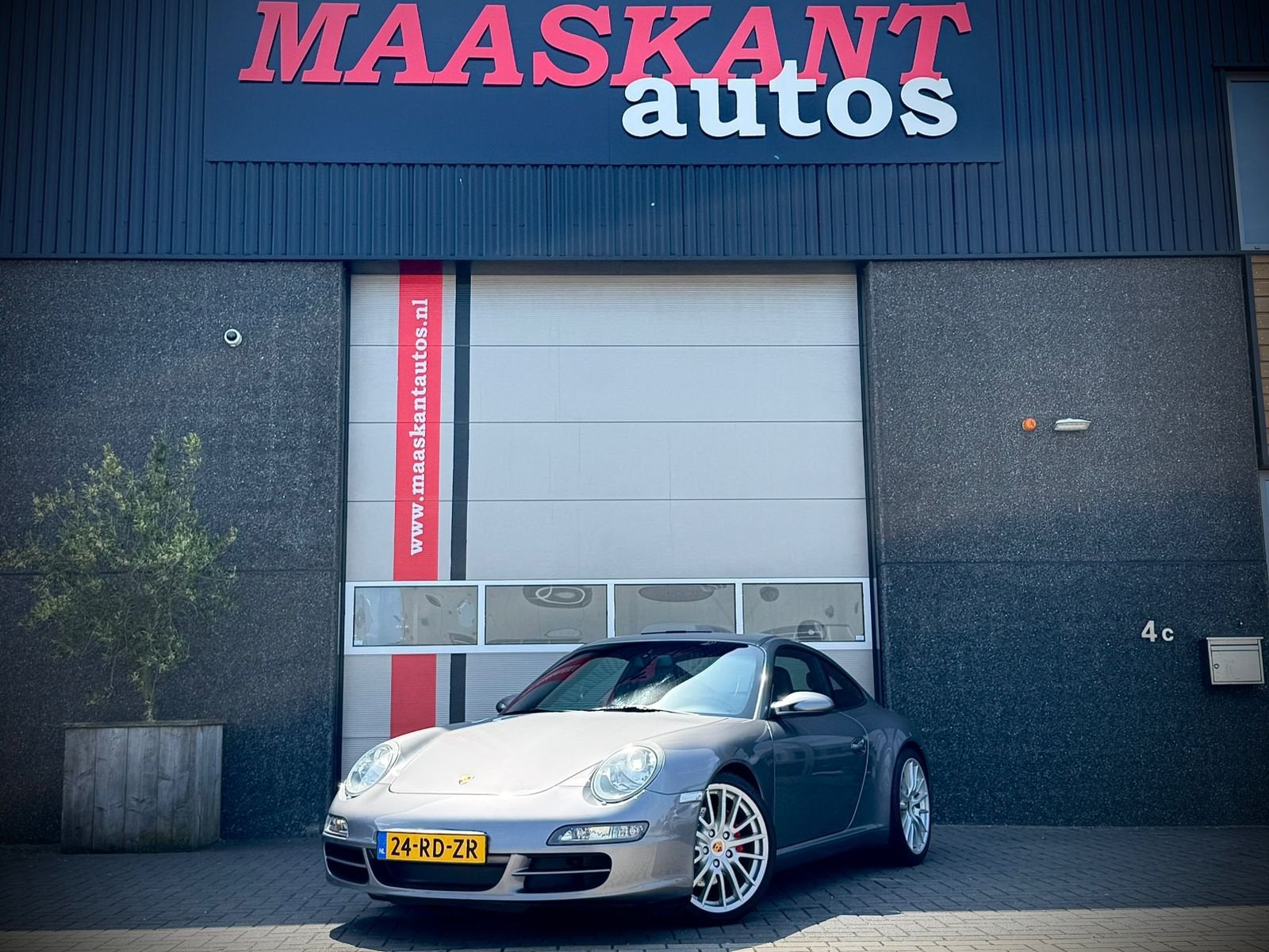 Porsche 911 3.8 Carrera S / 997 / Manual / NL car / Sport ch, Achterwielaandrijving, Gebruikt, Zwart, 4 stoelen
