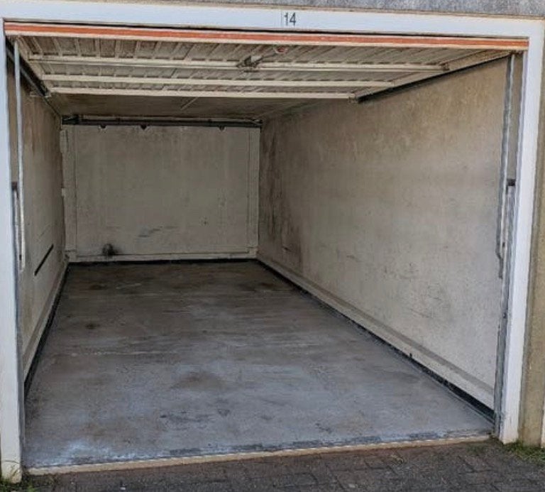 Garagebox te huur anna paulowna, Ophalen, Zo goed als nieuw