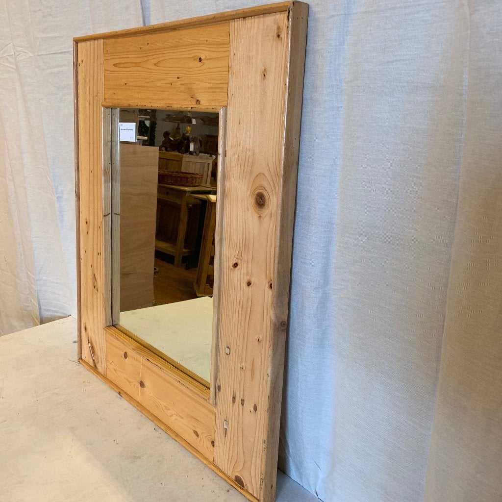 Spiegel (facet) - grenen lijst - 80 x 70 cm - Bij TTM Wonen, TTM Wonen, Meubels – (Perzische) Tapijten en Woonaccessoires, Taag 63, 2491 CS, Den Haag (Forepark)