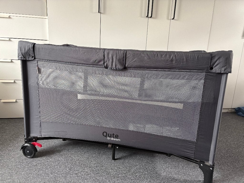Qute Q-Dream campingbed – netjes en sporadisch gebruikt, Ophalen, Zo goed als nieuw, Minder dan 140 cm, Matras