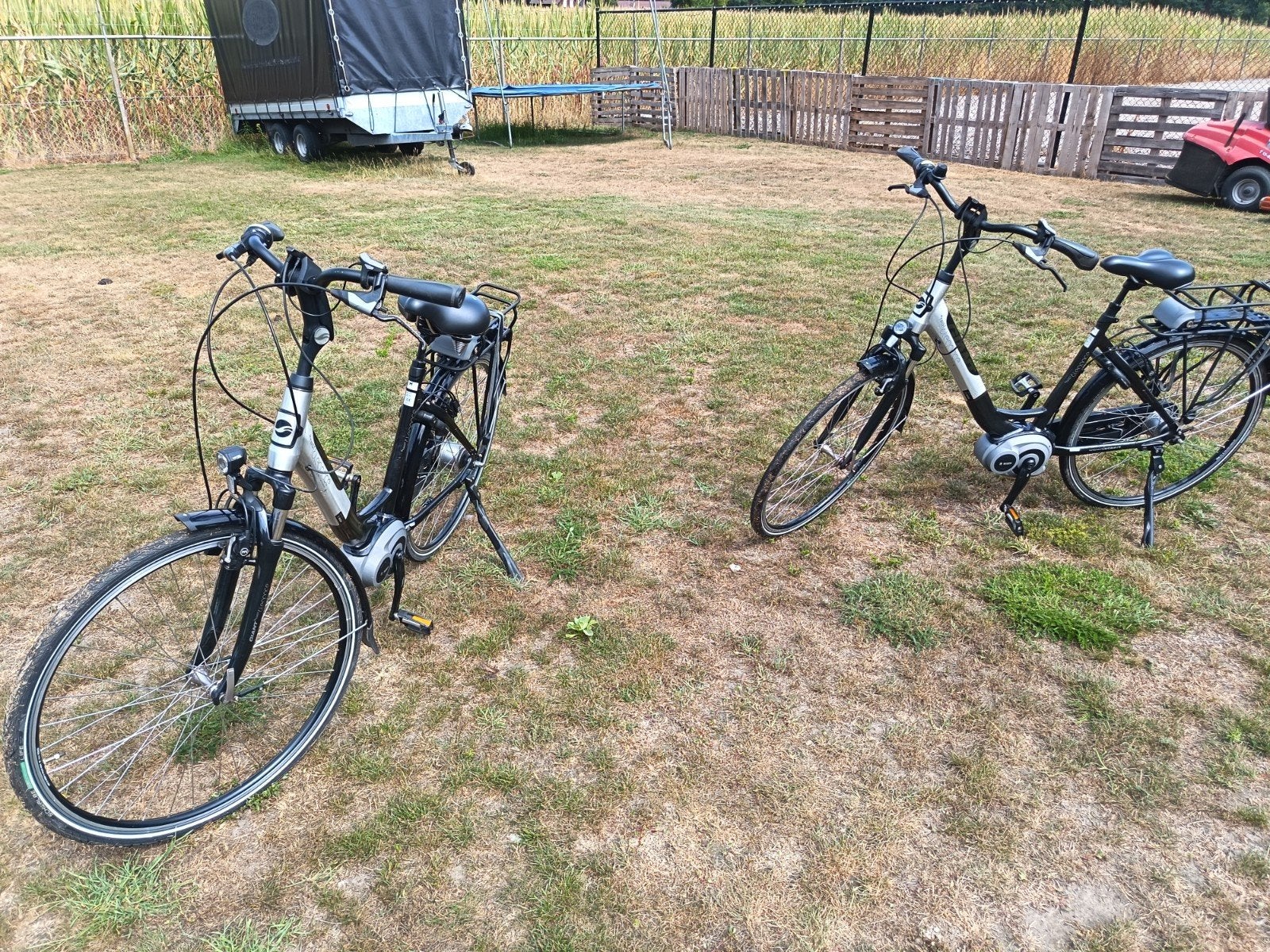 te koop 2 x electrische fiets, Fietsen en Brommers, Fietsen | Tandems, Ophalen, Minder dan 10 versnellingen, Velgrem, Giant