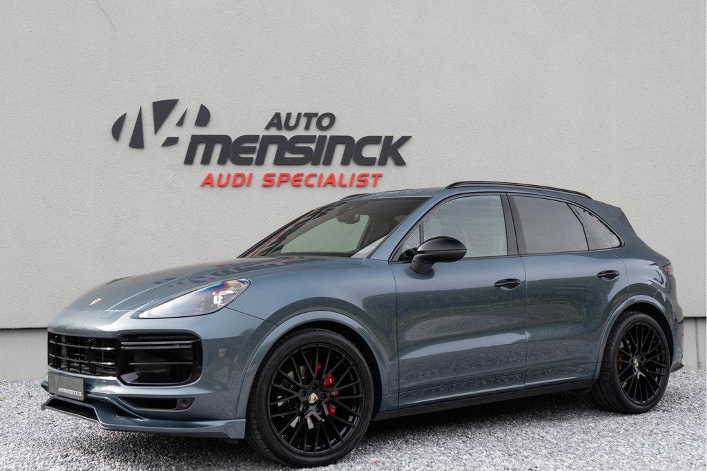 Porsche Cayenne 3.0 / Luchtvering/ Panoramadak/ 22 Inch Velg, Automaat, Cayenne, Gebruikt, Zwart