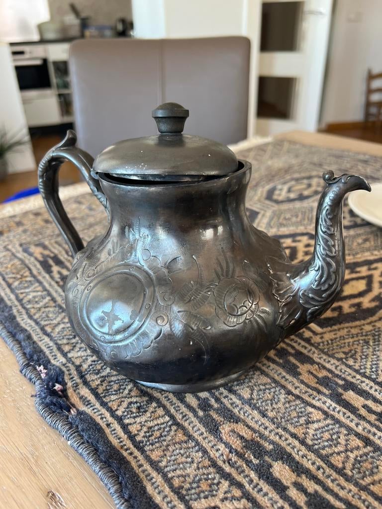 Antieke tinnen theepot uit 1543, Ophalen of Verzenden