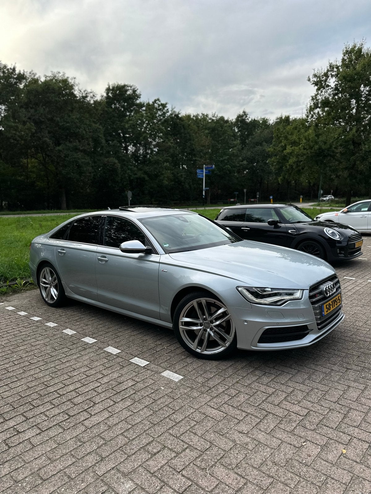 Audi A6 2.0 Tfsi 245pk Hybrid Tiptronic 2012 Grijs, Auto's, Zwart, 4 cilinders, 1984 cc, Alcantara