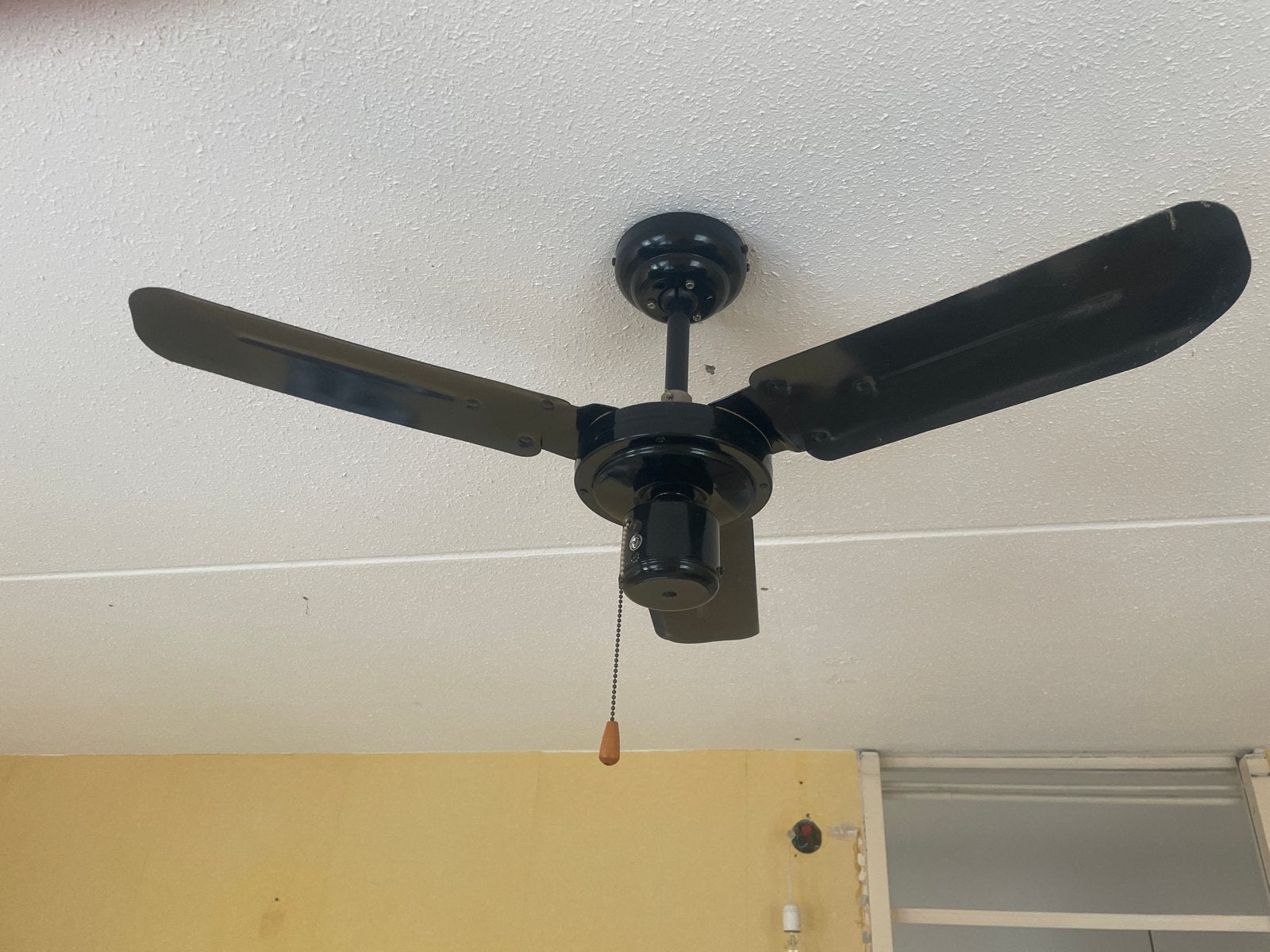 Zwarte Plafondventilator met 3 Standen, Ophalen of Verzenden, Gebruikt, Plafondventilator