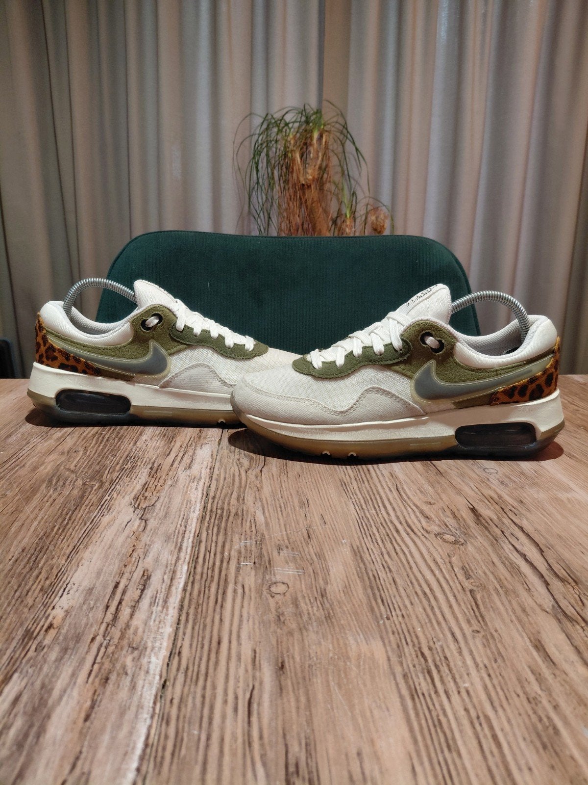 Nike Air Max Motif 'Leopard Size 37,5, Kleding | Dames, Wit, Nike, Ophalen of Verzenden, Sneakers of Gympen