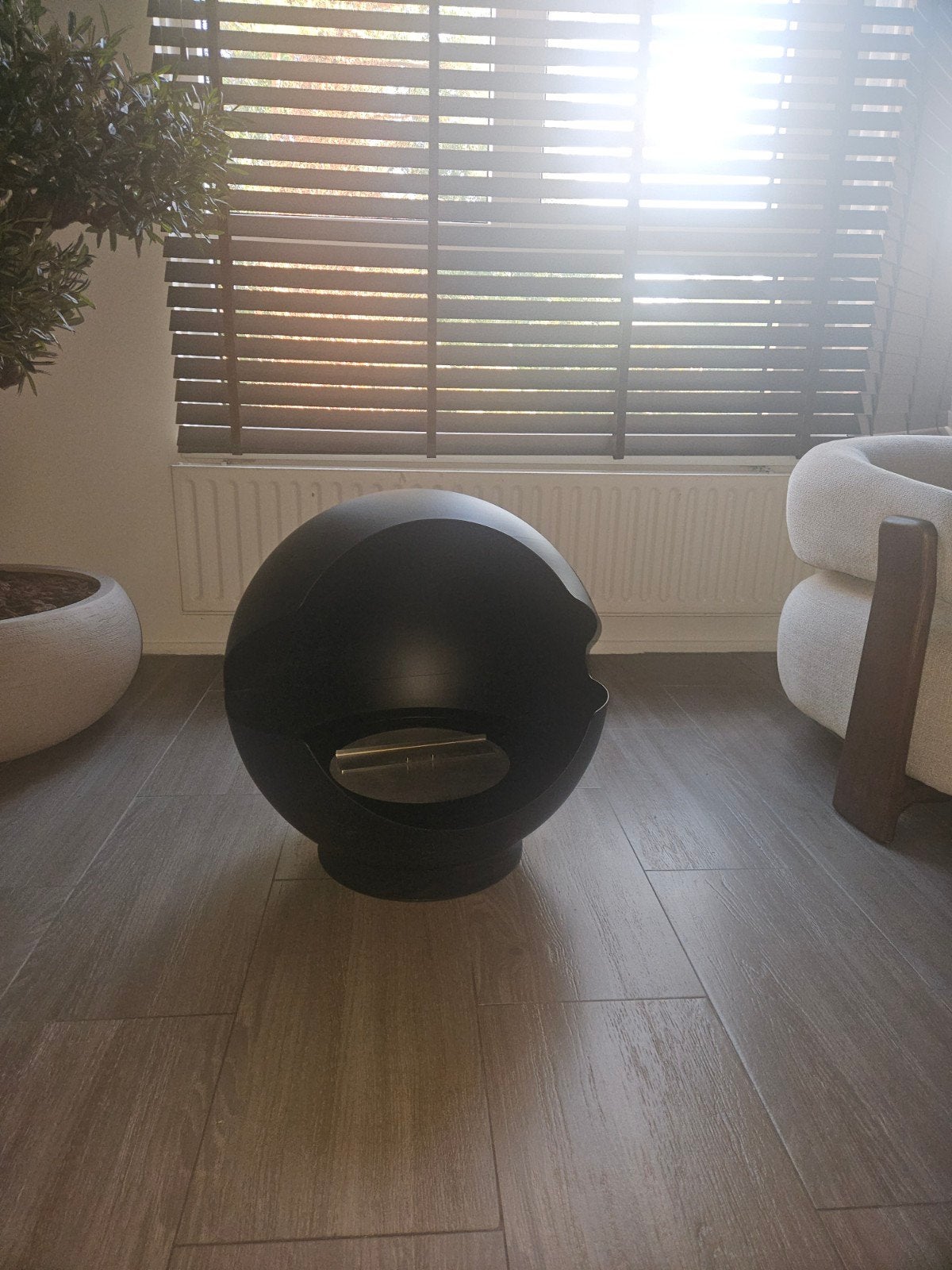 Vauni Low Globe Black Bio-ethanol Haard met gratis ethanol, Ophalen, Zo goed als nieuw, Vrijstaande haard, Overige soorten