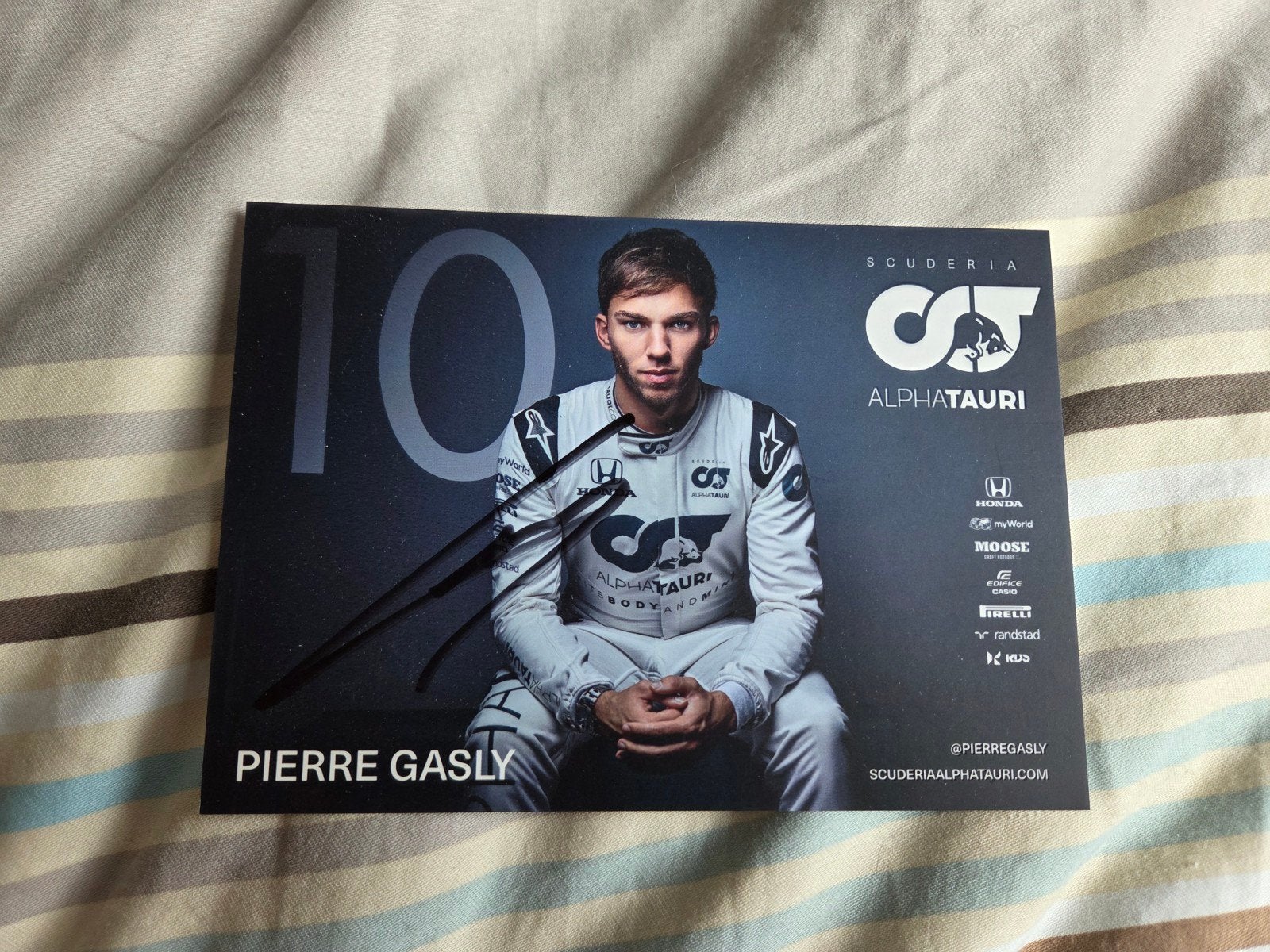 Gesigneerde AlphaTauri drivercard Pierre Gasly, Ophalen of Verzenden, Nieuw, Formule 1
