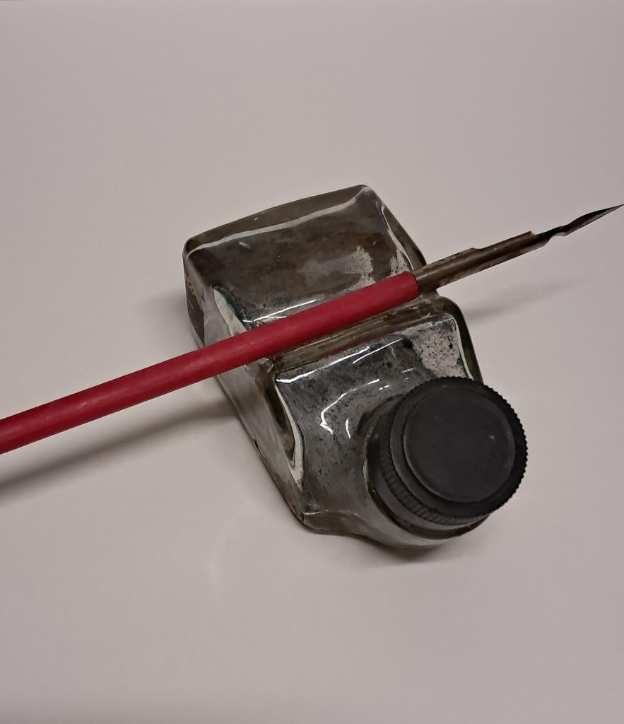 GROTE OUDE INKTPOT MET PEN, Antiek en Kunst, Ophalen
