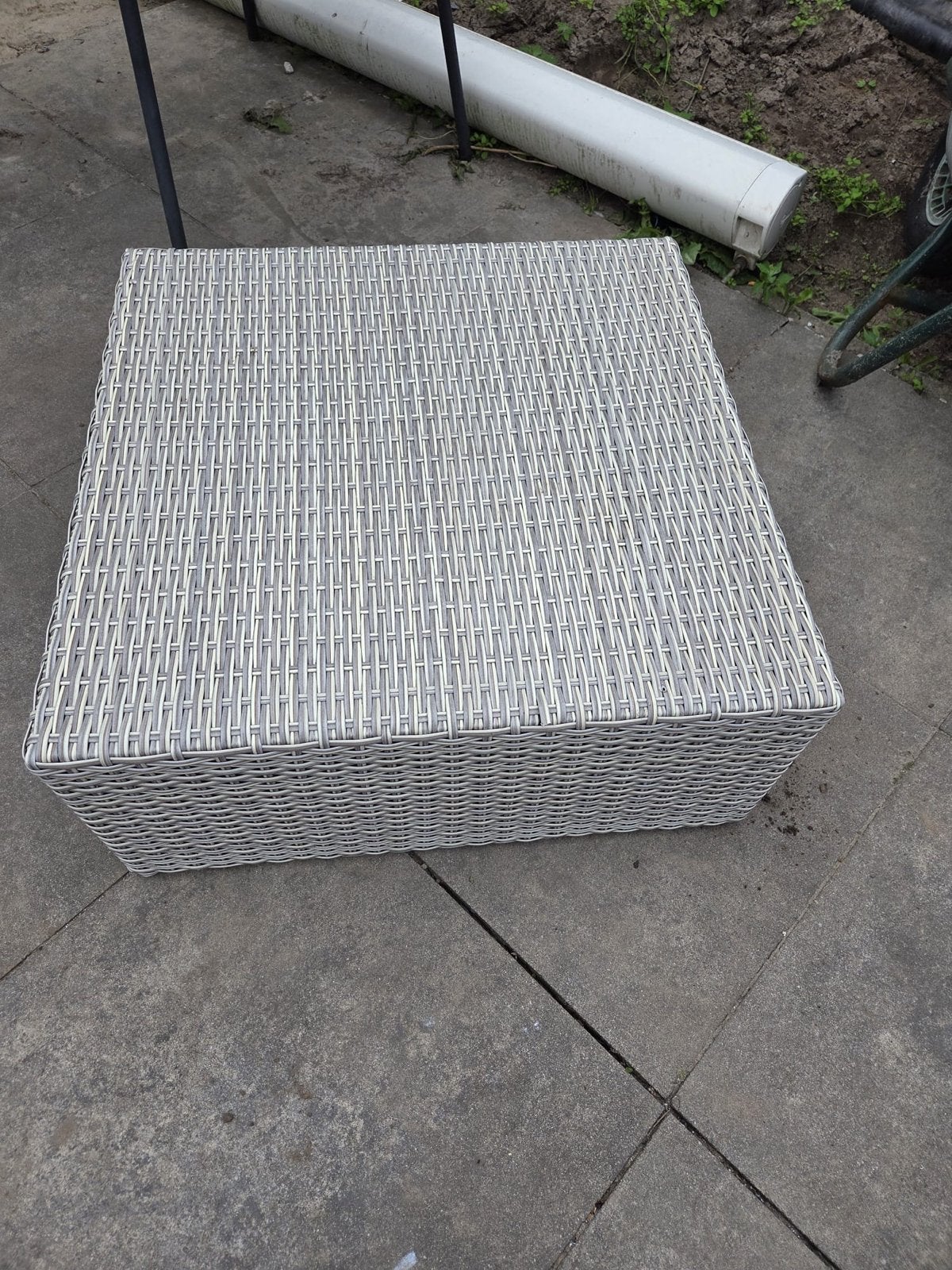 Wicker Bijzettafel en loungebank, Tuin en Terras, Tuinsets en Loungesets, Gebruikt, Bijzettafel, Wicker, Ophalen