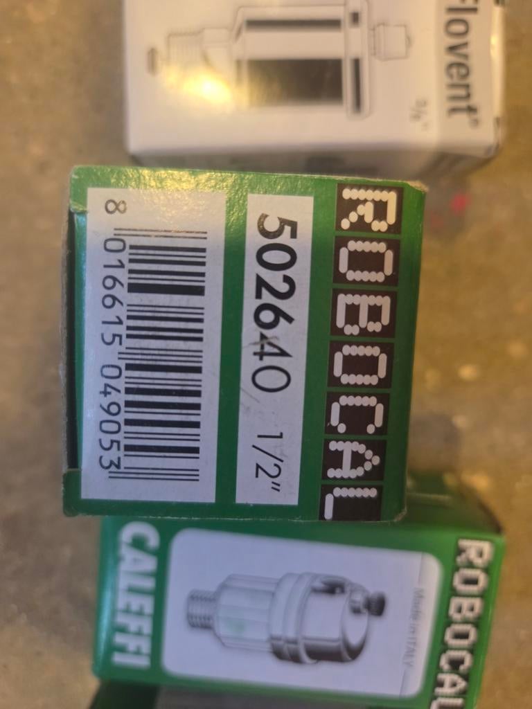 Automatische ontluchter Robocal Caleffi Flovent 1/2" en 3/8", Doe-het-zelf en Verbouw, Verwarming en Radiatoren, Ophalen of Verzenden