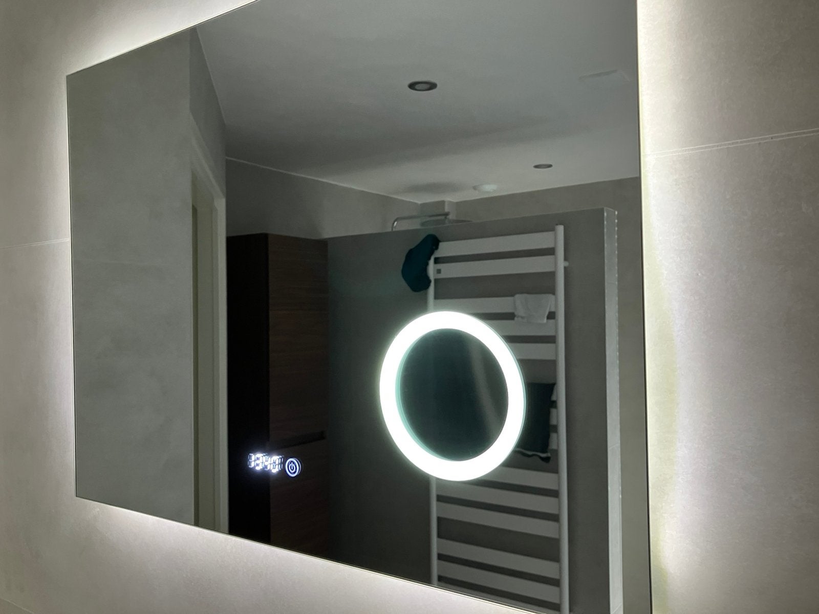 Moderne badkamerspiegel anticondens met verlichting, Ophalen, Zo goed als nieuw, Rechthoekig, Minder dan 100 cm