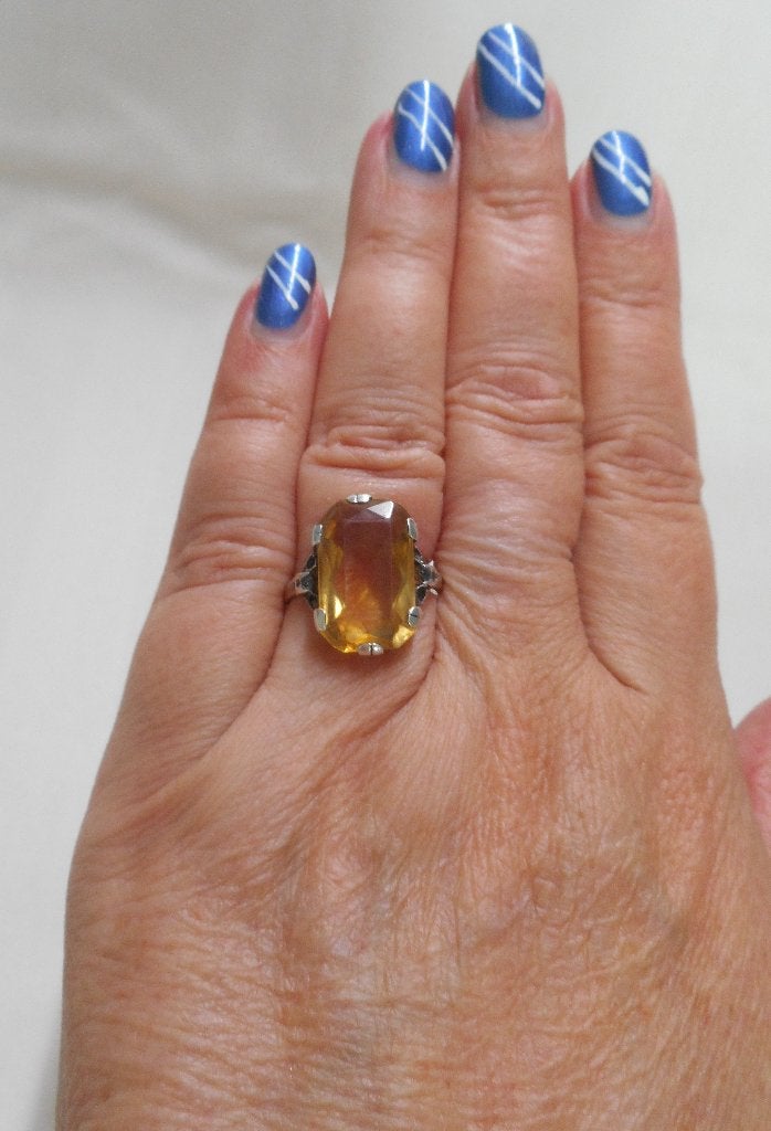 Zilveren antieke ring met citrien maat 17.25 nr.1519