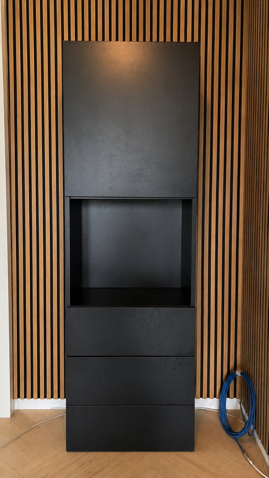IKEA Besta hoge kast zwartbruin - gemonteerd, Ophalen, Gebruikt, 50 tot 100 cm, Met lade(s)