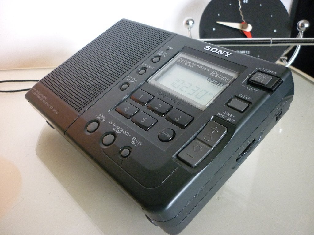 Sony ICF-SW30 pocket radio wereldontvanger met stereo FM!, Ophalen of Verzenden, Zo goed als nieuw, Wereldontvanger