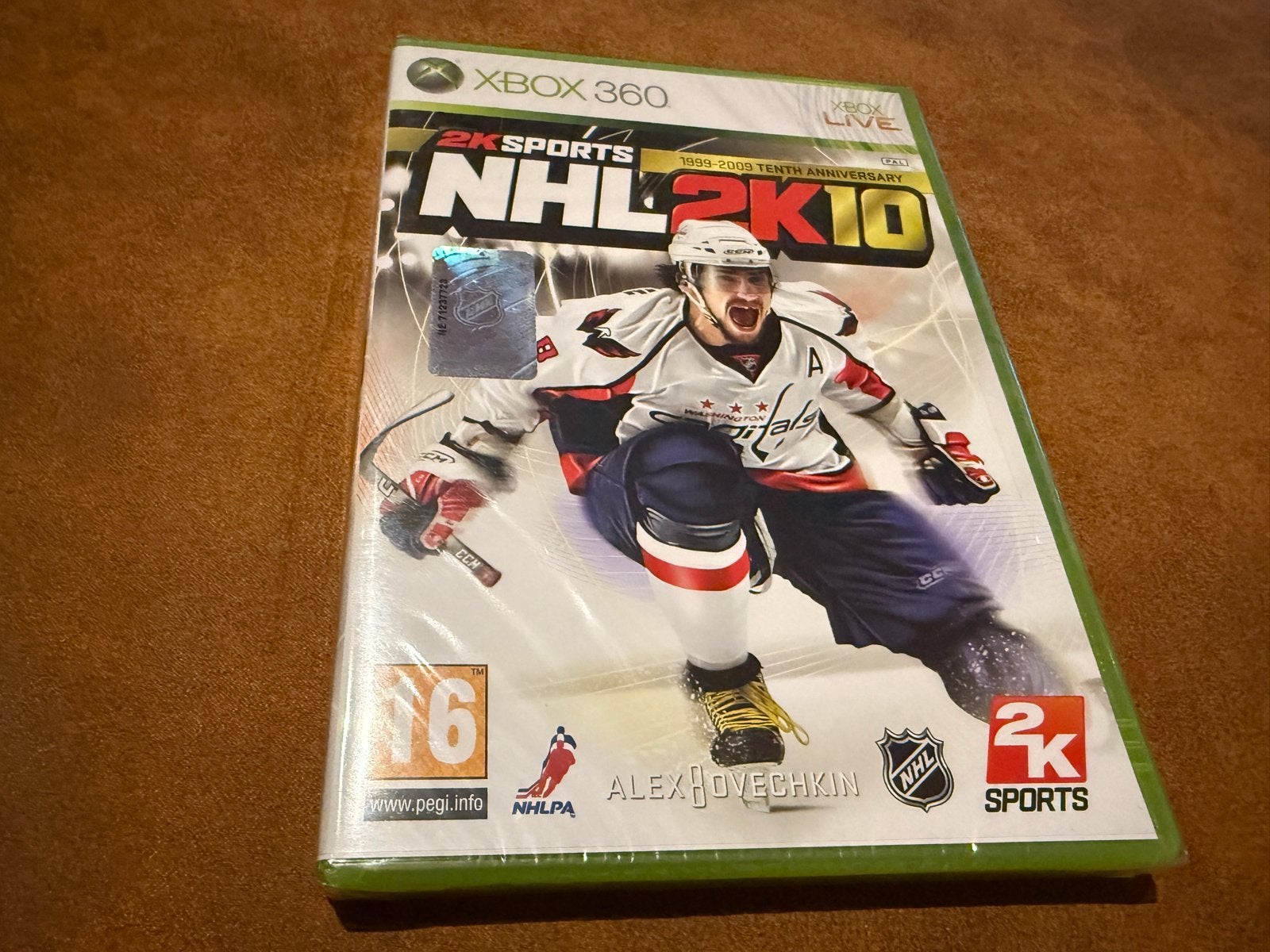 NHL 2K10 - XBOX 360 - Nieuw & Sealed, Nieuw, Eén computer, Ophalen of Verzenden, 3 spelers of meer