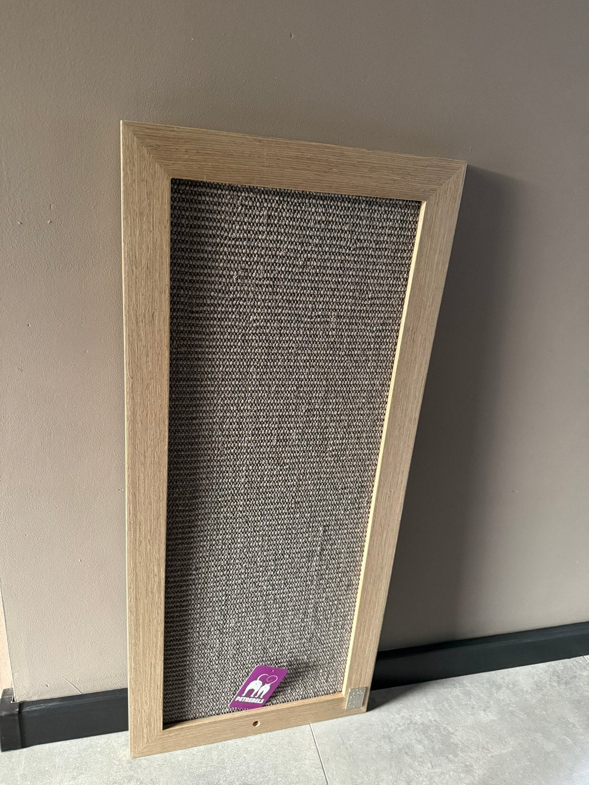 Nieuw! Petrebels scratch wall 90x40 old oak, Dieren en Toebehoren, Krabmeubelen, Ophalen of Verzenden, Nieuw, Krabplank