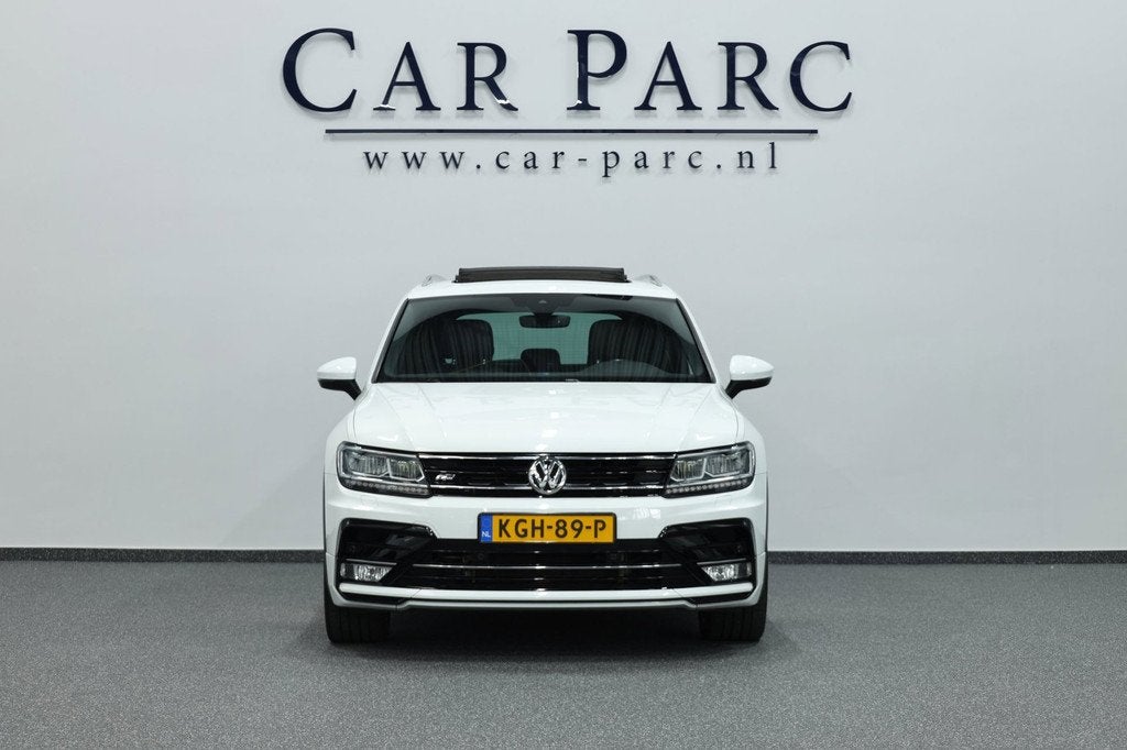 Volkswagen Tiguan 2.0 TSI 4Motion 3x R-line LED/VIRTUAL/PANO, Automaat, Gebruikt, Euro 6, 4 cilinders