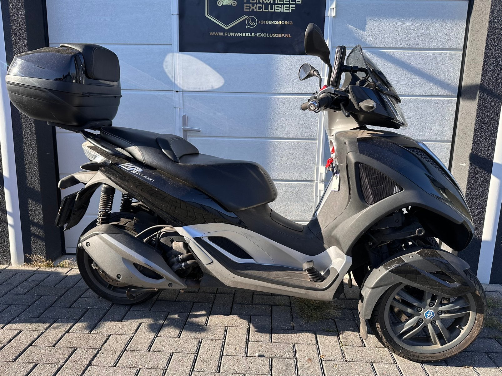 Piaggio MP3 Yourban 300 Motorscooter Zwart Autorijbewijs B, Motoren, Scooter, Handvatverwarming, Automaat, 278 cc