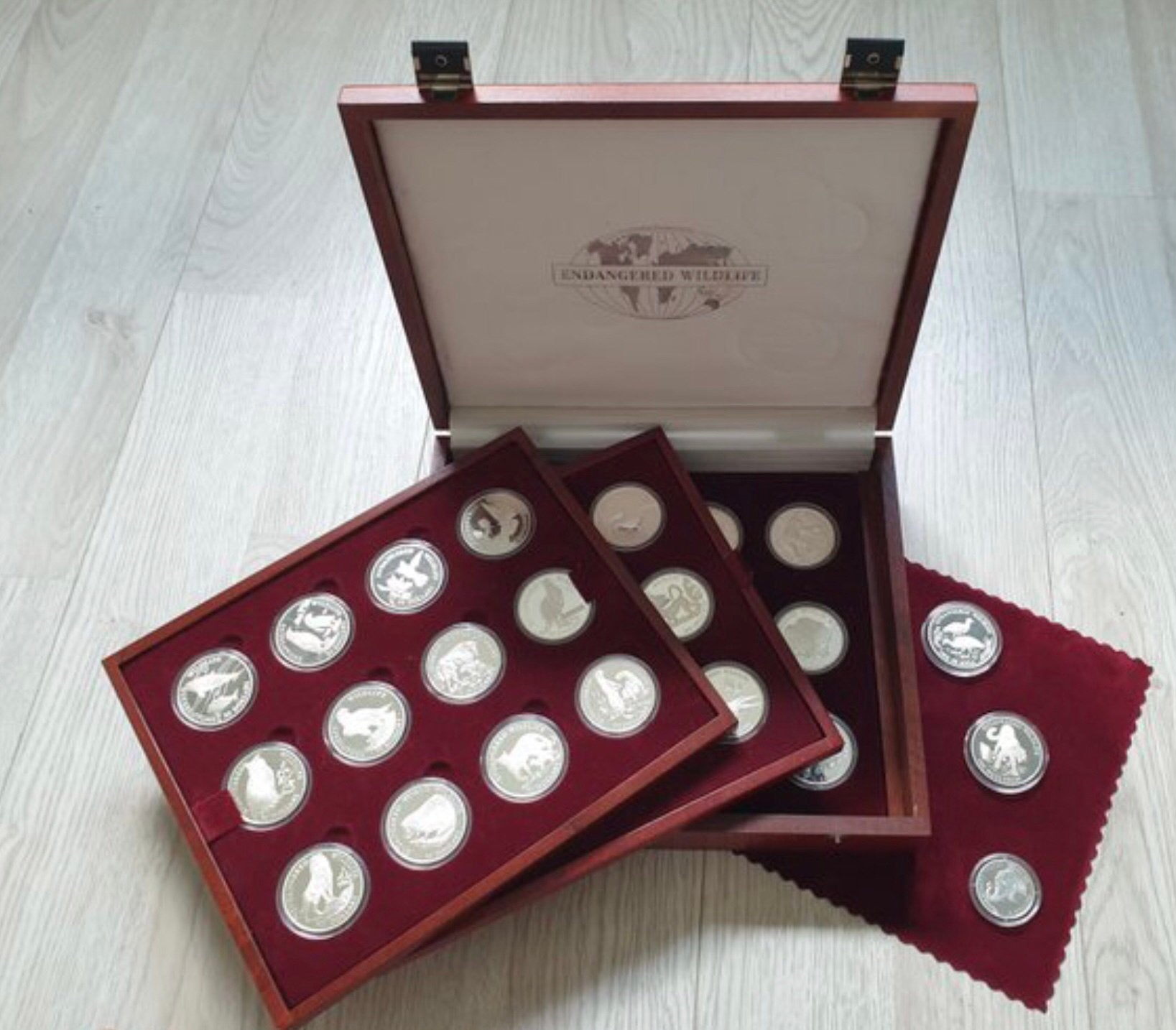 Munten zilver: Bedreigde diersoorten, Ophalen, Buitenland, Munten