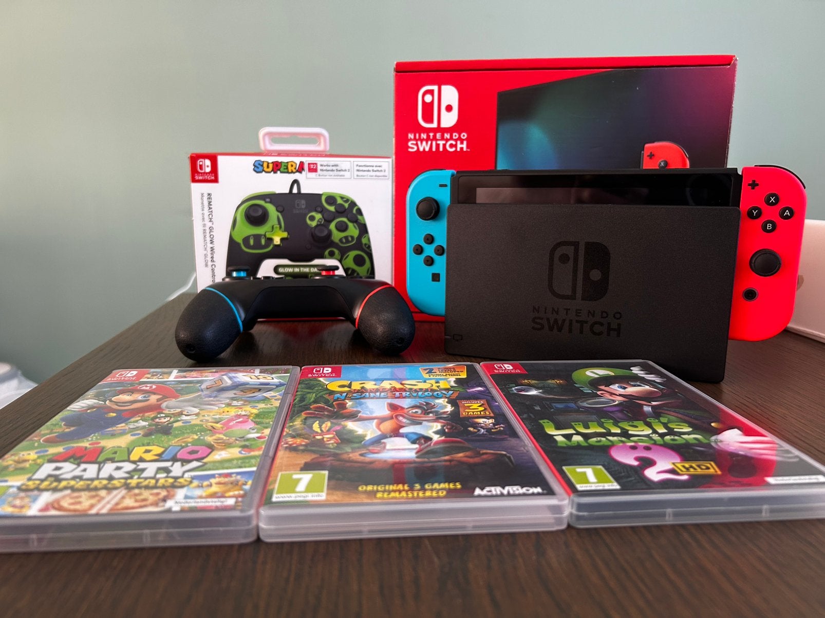 Nintendo Switch complete set + 3 games + extra controllers, Spelcomputers en Games, Ophalen, Met games, Zo goed als nieuw, Switch Original
