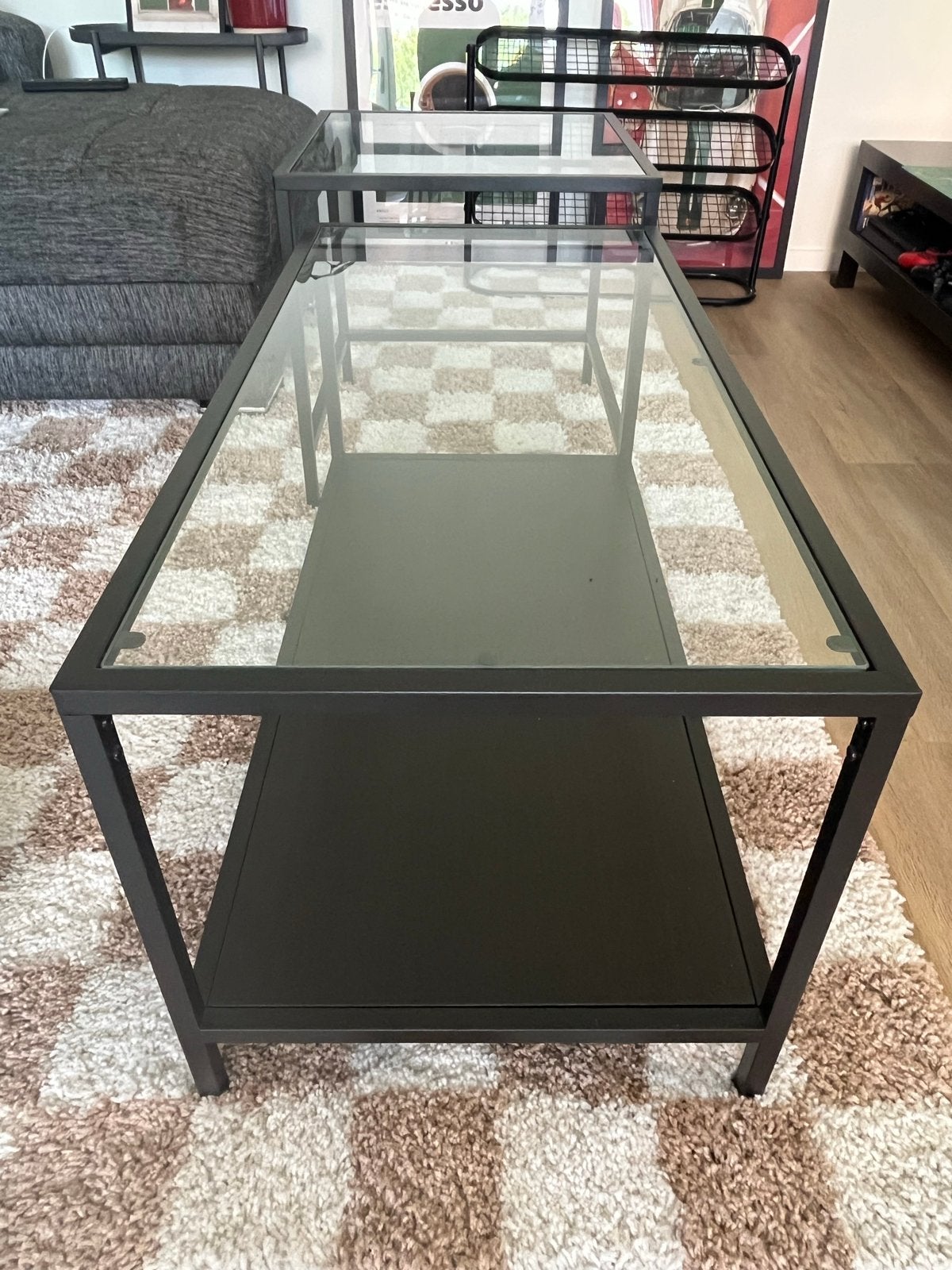 Vittsjö bijzettafel met glazen blad en metalen frame, Ophalen, 100 tot 150 cm, 50 tot 100 cm, Glas