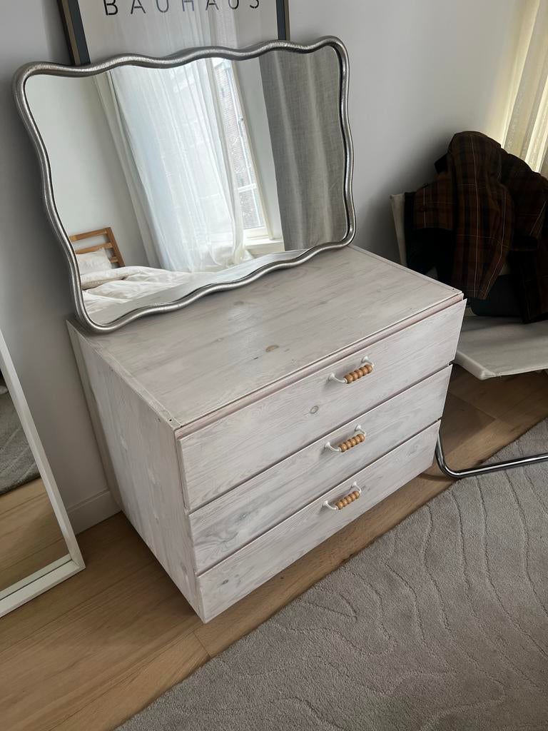 Ikea Ivar kastje wit met handgrepen en pootjes, Ophalen, Minder dan 50 cm, Gebruikt, 3 of 4 laden