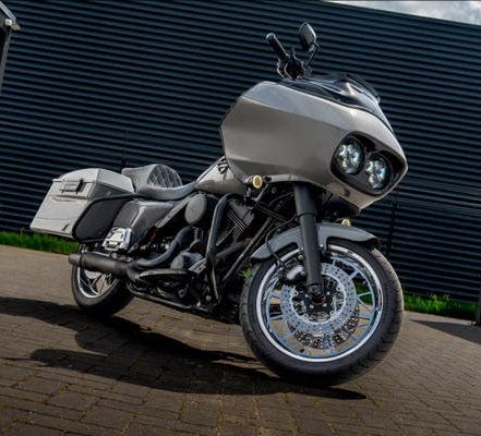 Harley-Davidson Road King Custom CarPlay Thunderheader, 4 cilinders, Chopper, Handgeschakeld, LED Verlichting