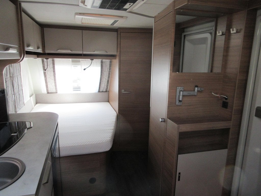 Knaus Sport 450 FU COMPLEET EN FRANSBED, Rondzit, Overige typen, Schokbreker, Knaus