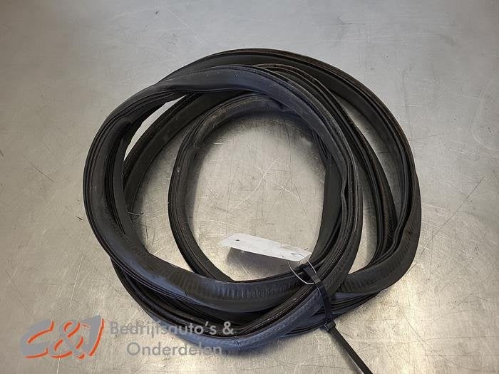 Portierrubber 4Deurs links-achter van een Volkswagen Caddy, Gebruikt, -, Volkswagen, -