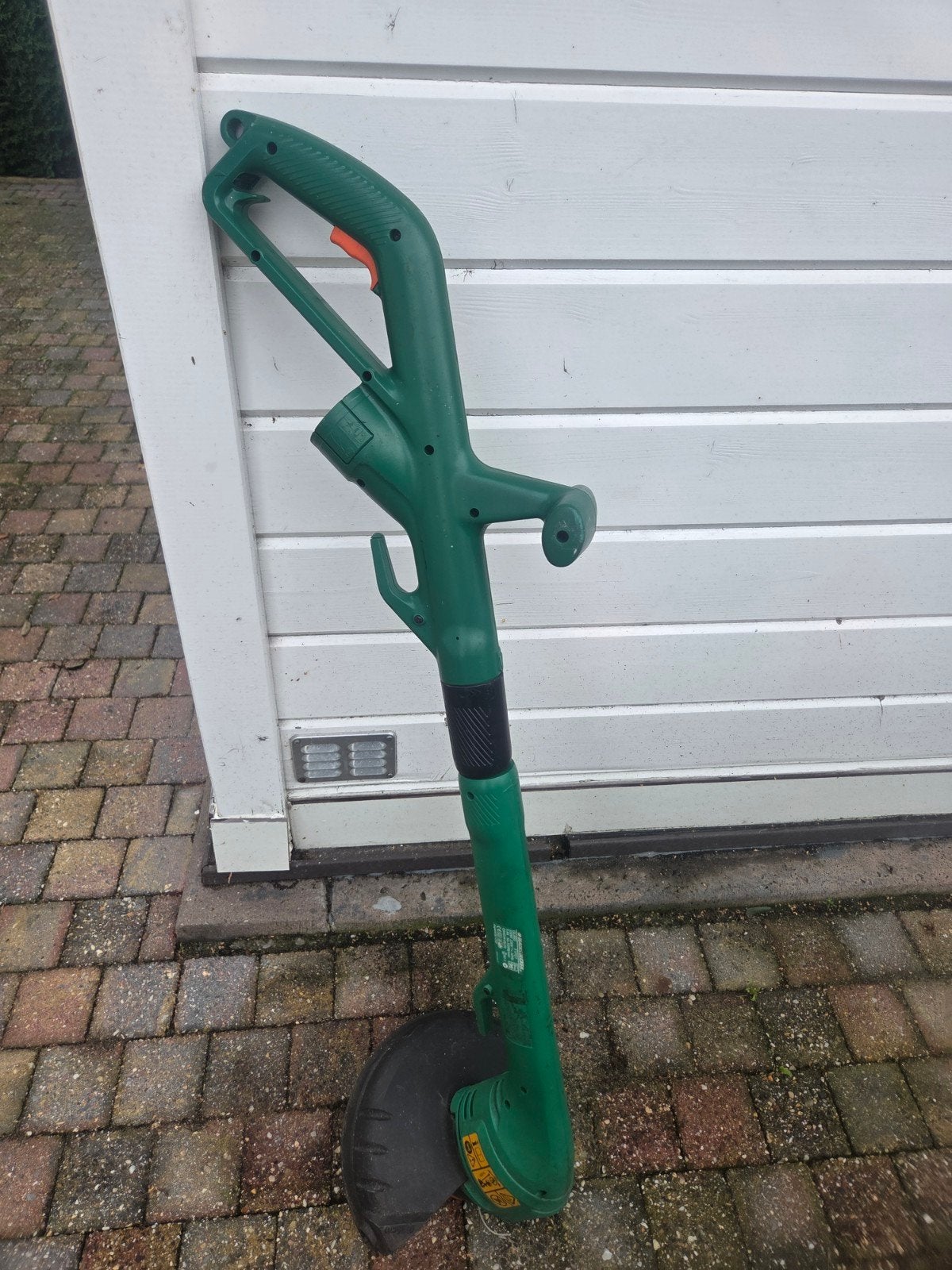 Black+Decker grastrimmer - Ideaal voor kleine tuinen, Ophalen, Gebruikt, Elektrisch, Black & Decker