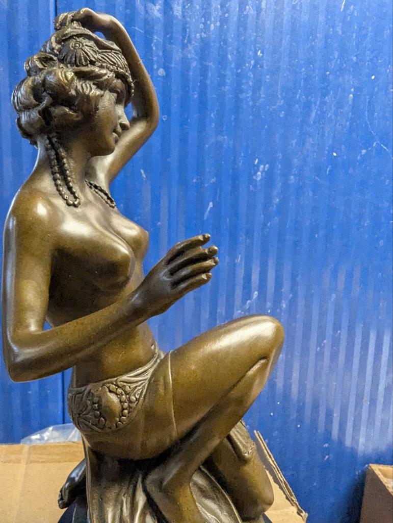 Art Deco Bronzen Beeld van Danseres op Marmeren Sokkel, Antiek en Kunst, Kunst | Beelden en Houtsnijwerken, Handgemaakt, Art deco