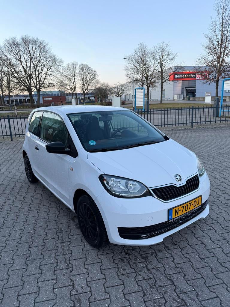 Skoda Citigo 1.0 facelift led 2017 wit airco, Auto's, Voorwielaandrijving, LED verlichting, 4 stoelen, Handgeschakeld