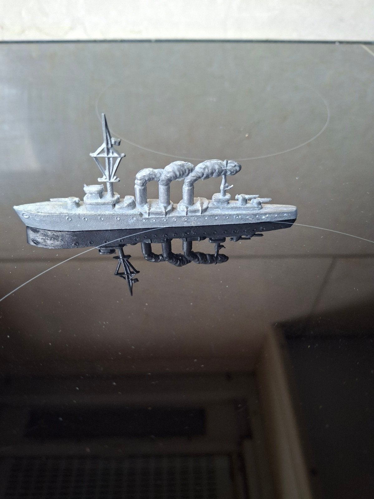 Tin miniatuur oorlogsschip - gedetailleerd model, Antiek en Kunst, Ophalen of Verzenden