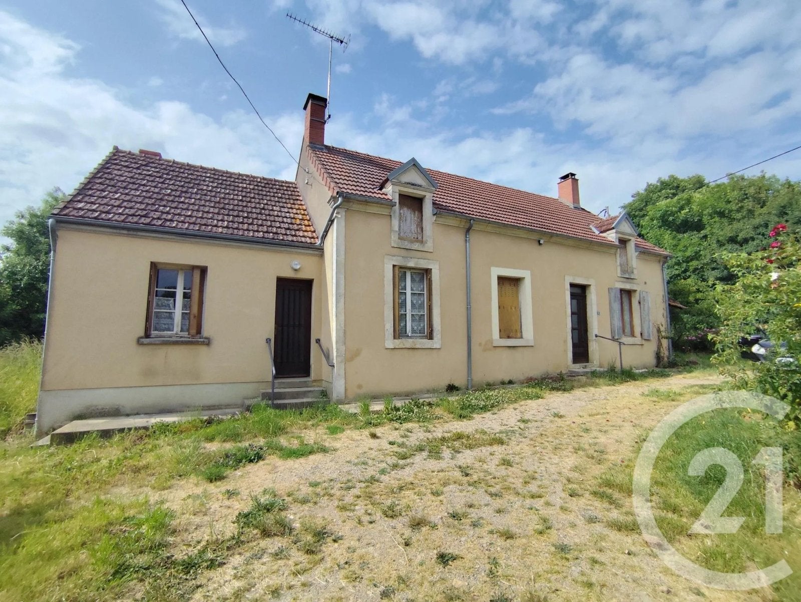 Boerderij in midden Frankrijk, 115 m², Woonhuis, Landelijk, 5 kamers