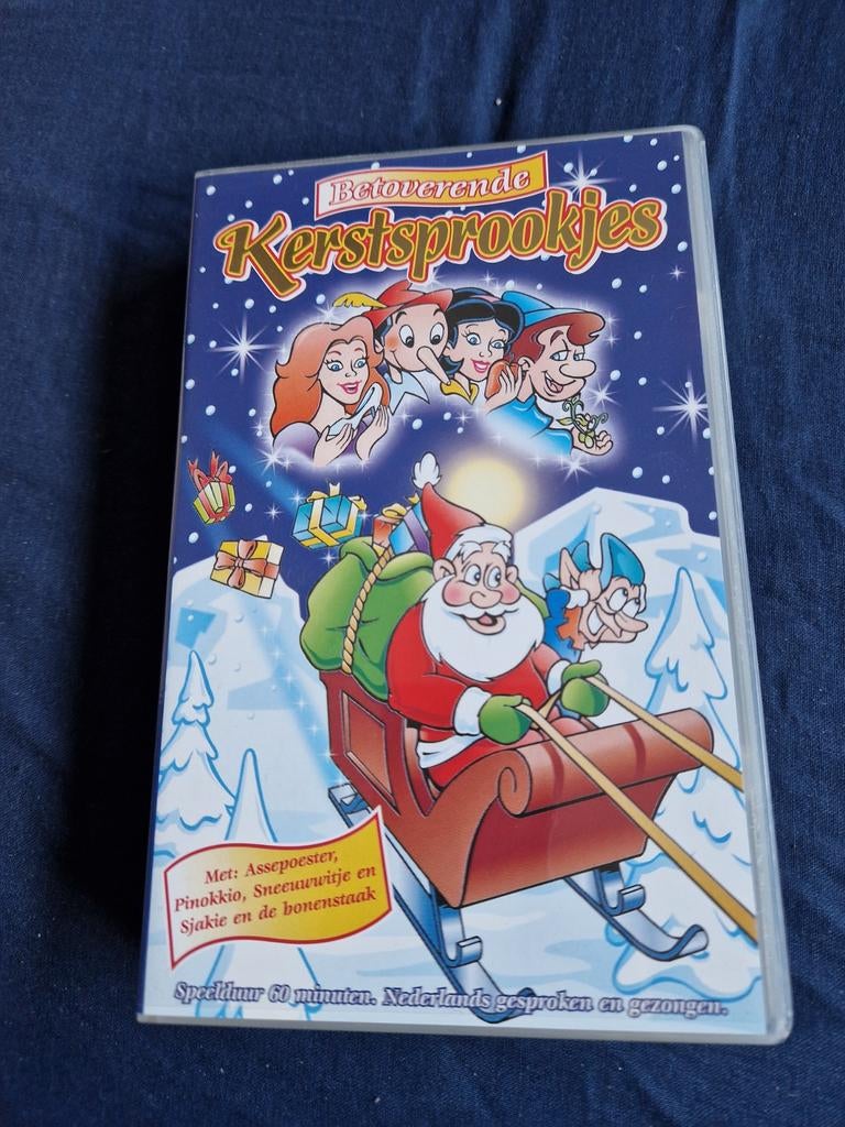 VHS Betoverende Kerstsprookjes NL gesproken/gezongen 60 min, Ophalen, Gebruikt, Tekenfilm, Alle leeftijden