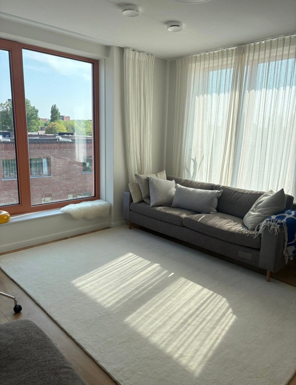 Nieuw Zara Vloerkleed wol wit/off white 200x300cm, Huis en Inrichting, Stoffering | Tapijten en Kleden, Ophalen, Wit, 200 cm of meer