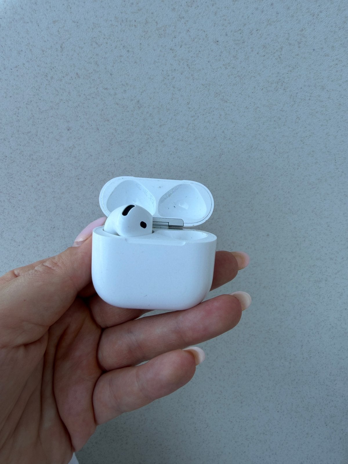 Airpods 4 (rechter oortje kwijt), Ophalen, Bluetooth, Zo goed als nieuw, Apple