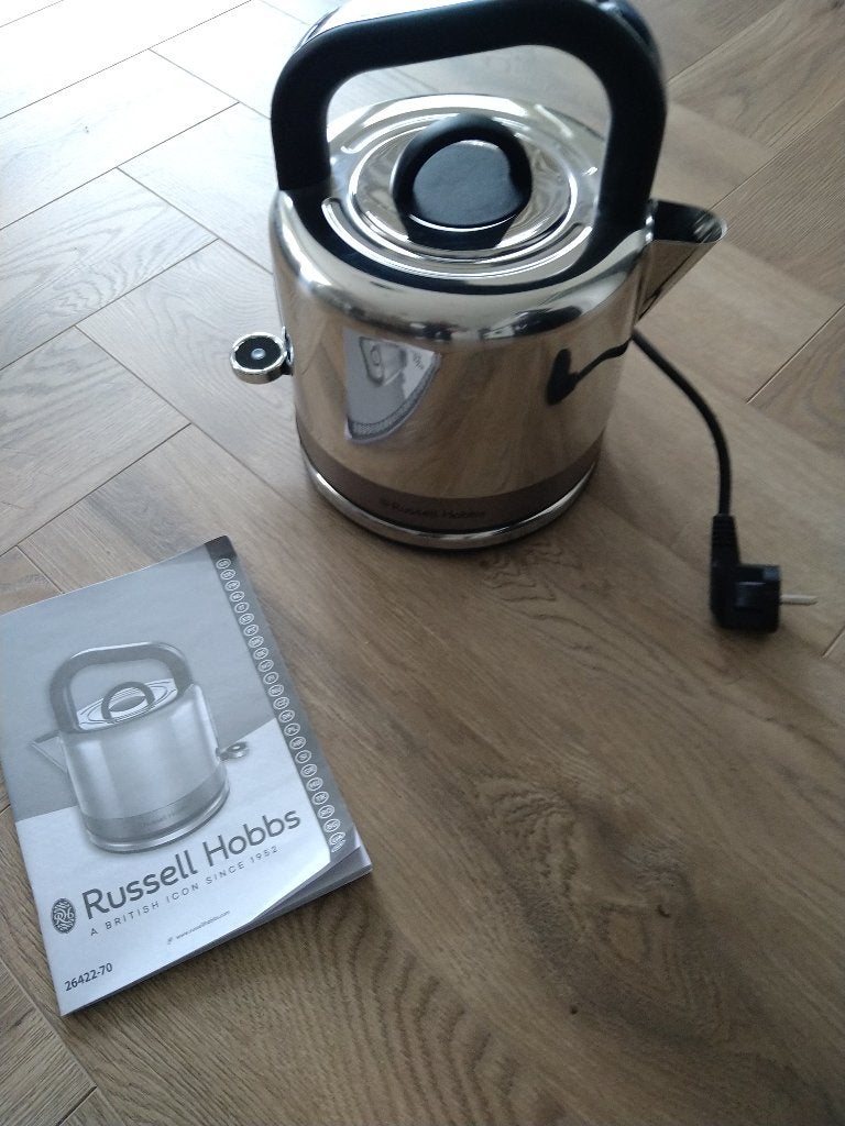 Russell Hobbs titanium 1,5 L - 2400W waterkoker (nieuw), 1 tot 2 liter, Ophalen, Nieuw