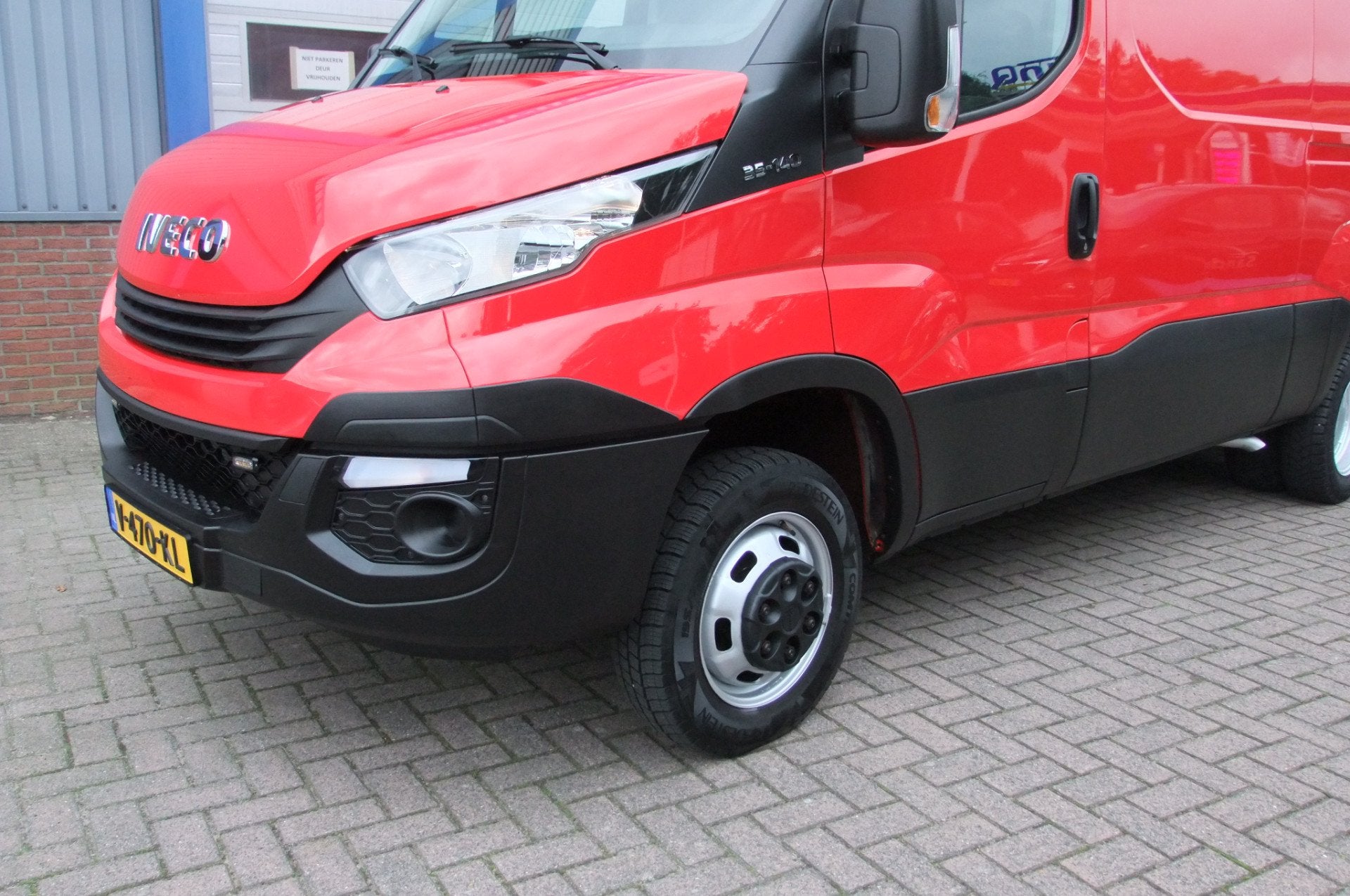 Iveco Daily 35C14V 2.3 352 H3 L3 / Dubbel lucht/ 3500kg trek, Auto's, Gebruikt, Euro 6, Iveco, Bedrijf
