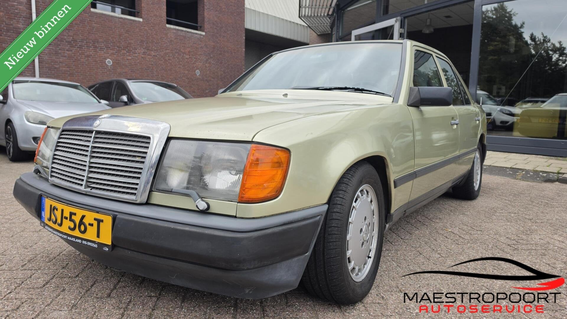 Mercedes-Benz 300 E Automaat | 1986 | 181.000 km | Wegenbela, Auto's, Automaat, 188 pk, Achterwielaandrijving, Gebruikt