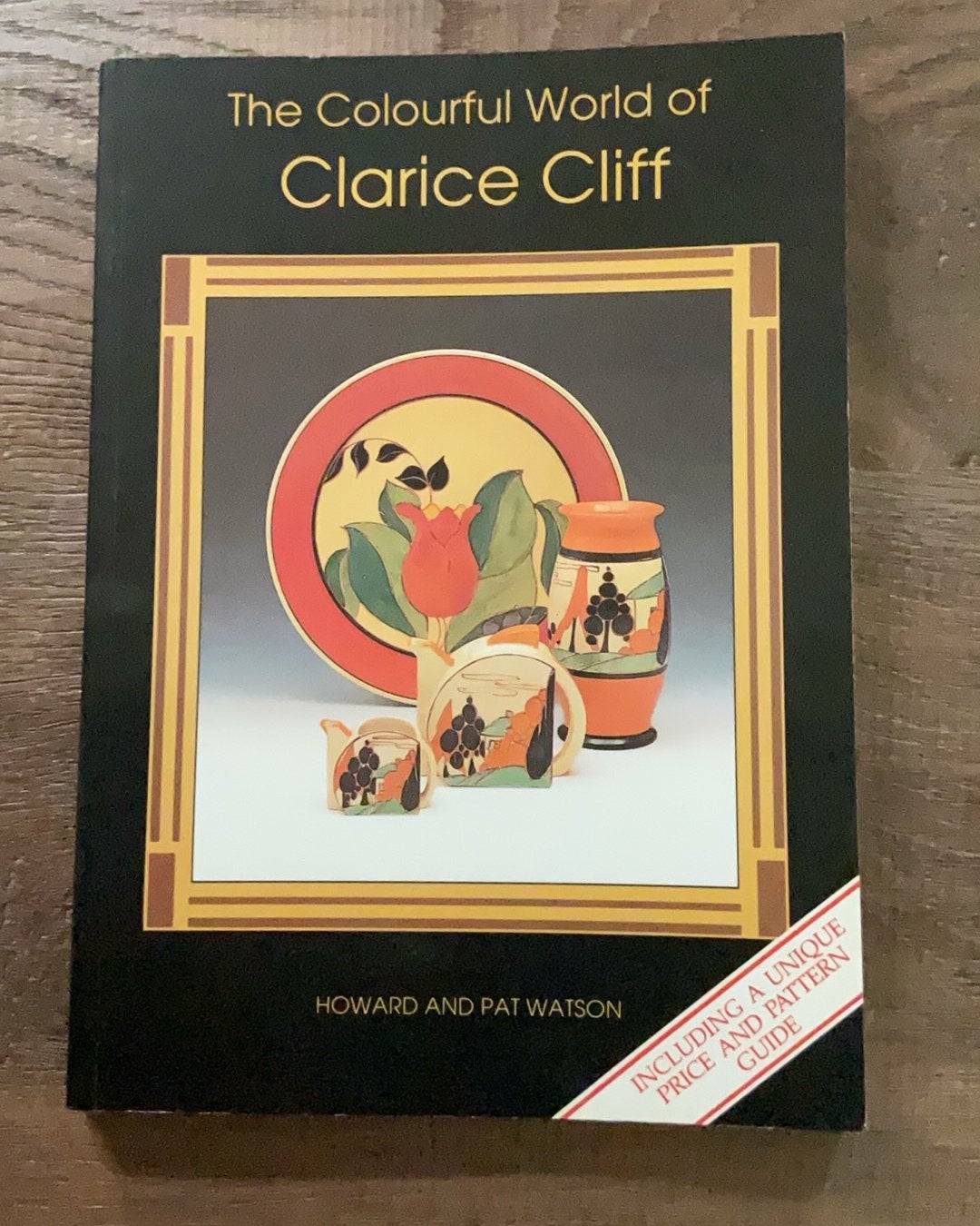 The colourful World of Clarice Cliff, Ophalen of Verzenden, Zo goed als nieuw, Overige onderwerpen