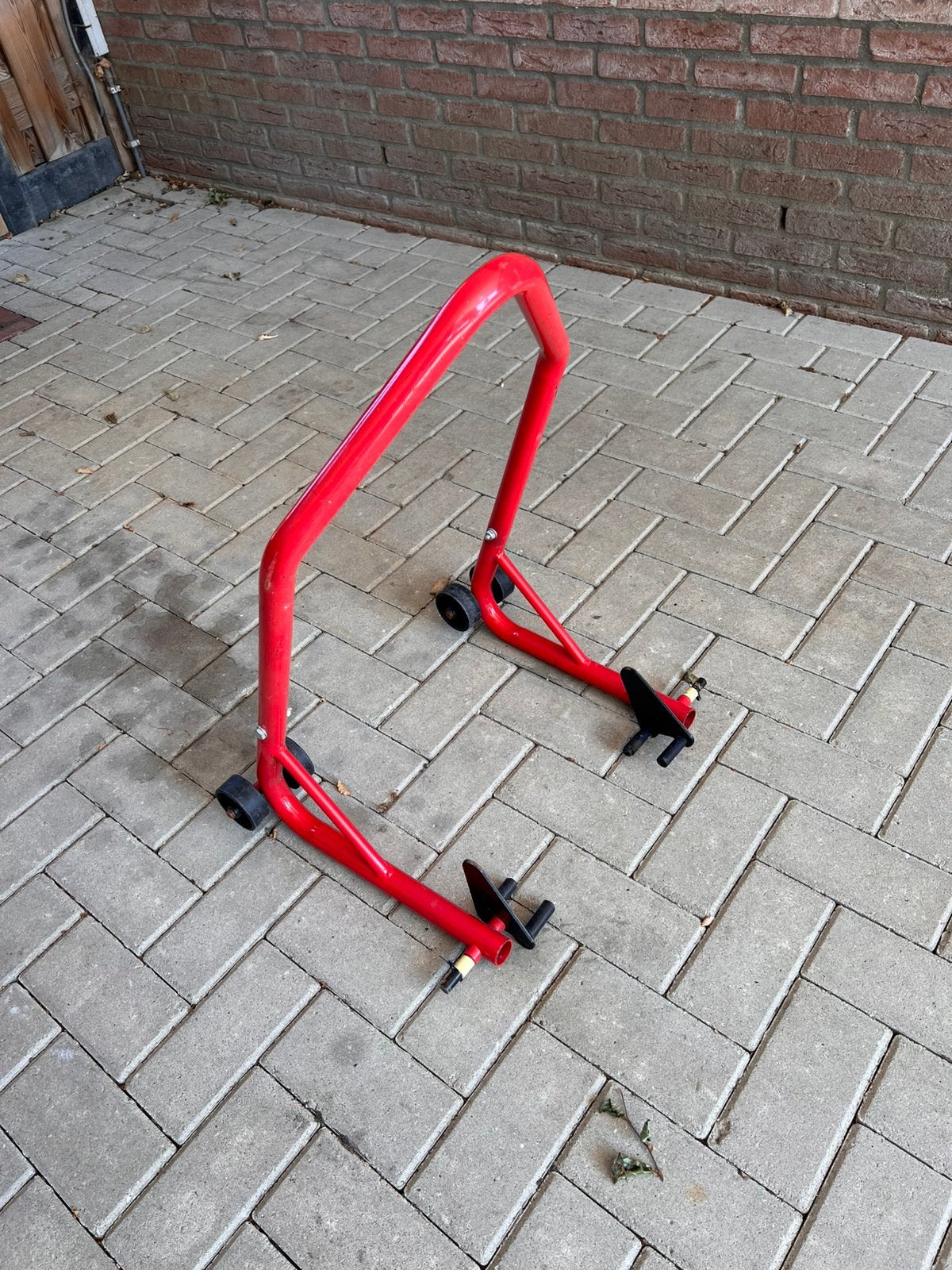 Motor paddockstand, Ophalen
