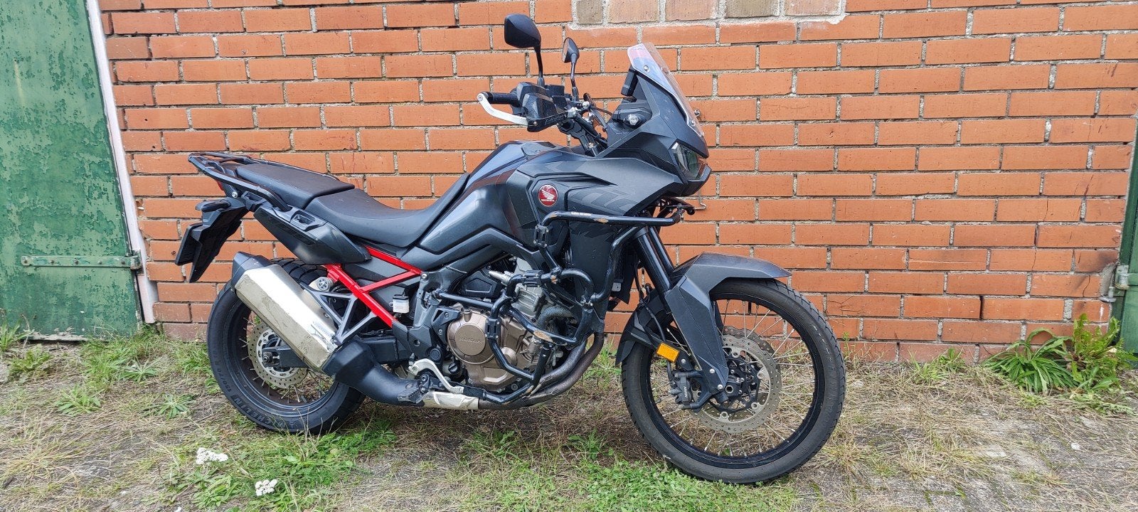 Honda CRF1100 Africa Twin bj 2022 verlaagd, 2 cilinders, Occasion, Motorrijbewijs A, Bedrijf