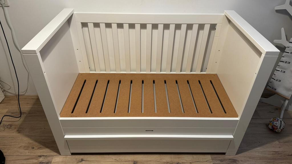 Kidsmill bretagne ledikant/peuterbed 70x140 cm, Ophalen, Zo goed als nieuw, Ledikant