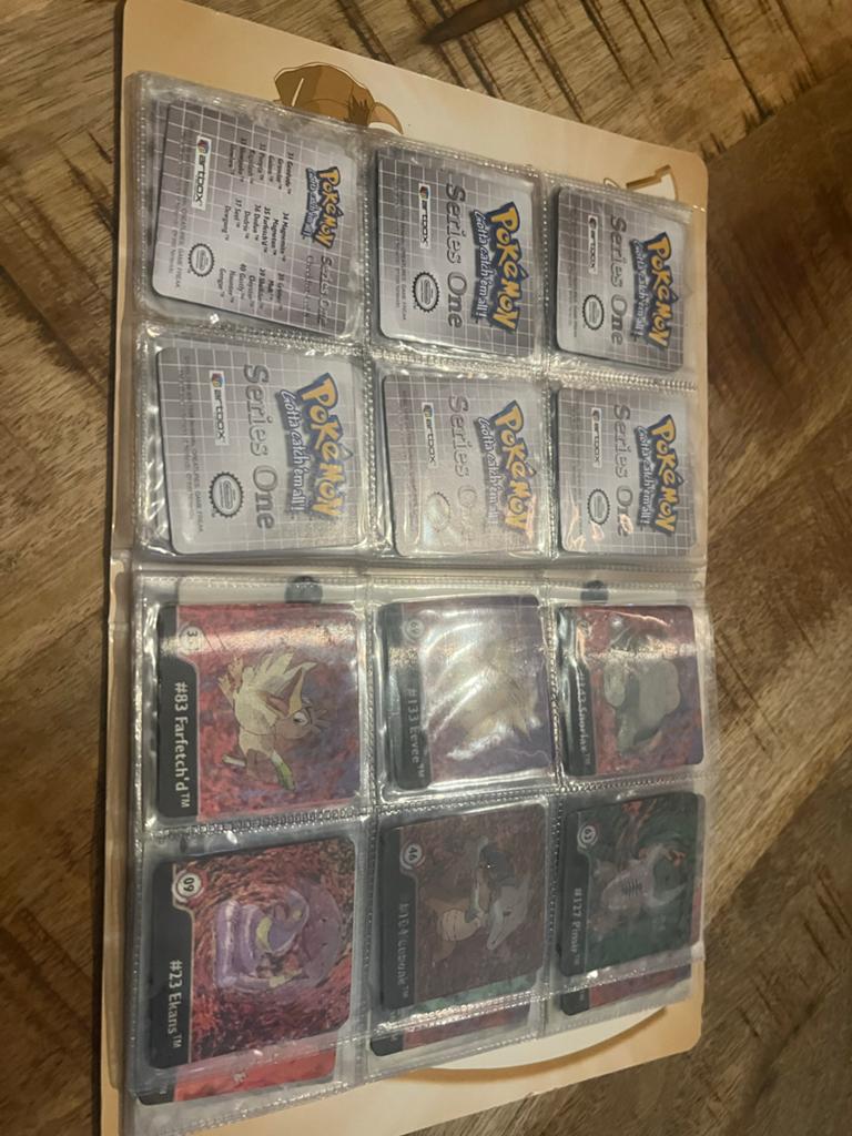 Pokémon Artbox Lenticular Action Collectibles Album + Kaarte, Ophalen of Verzenden, Gebruikt, Boek of Catalogus
