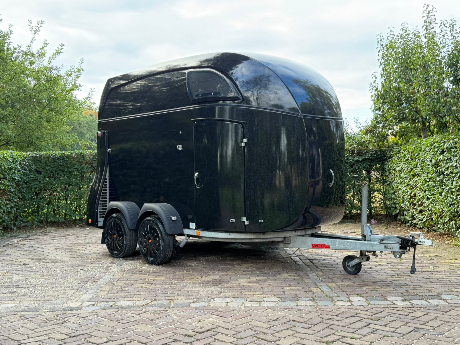 Zeer mooie bockmann big master aluminium bodem zadelkamer, Ophalen, Aluminium, Zo goed als nieuw, 2-paards trailer