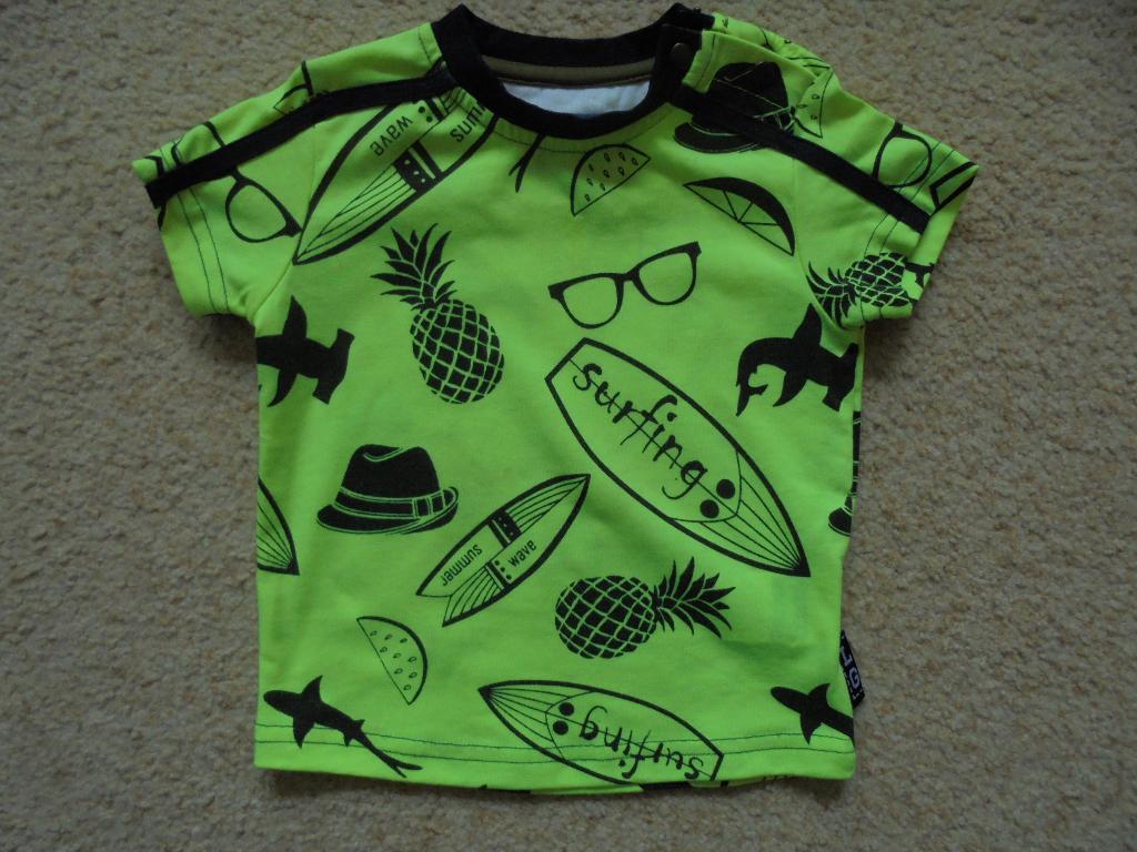 Neongeel shirt Mini Legends, Kinderen en Baby's, Babykleding | Maat 74, Ophalen of Verzenden, Zo goed als nieuw, Mini Legends